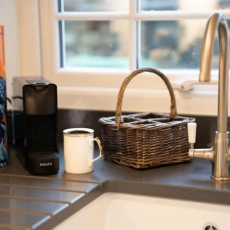 Holiday home Dormouse With Log Burner & Parking By Letmestay