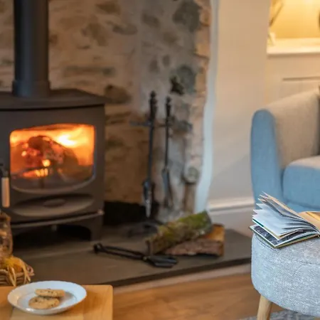 Dormouse With Log Burner & Parking By Letmestay Holiday home Ambleside